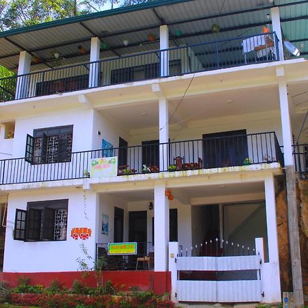 Thilini Homestay エッラ エクステリア 写真